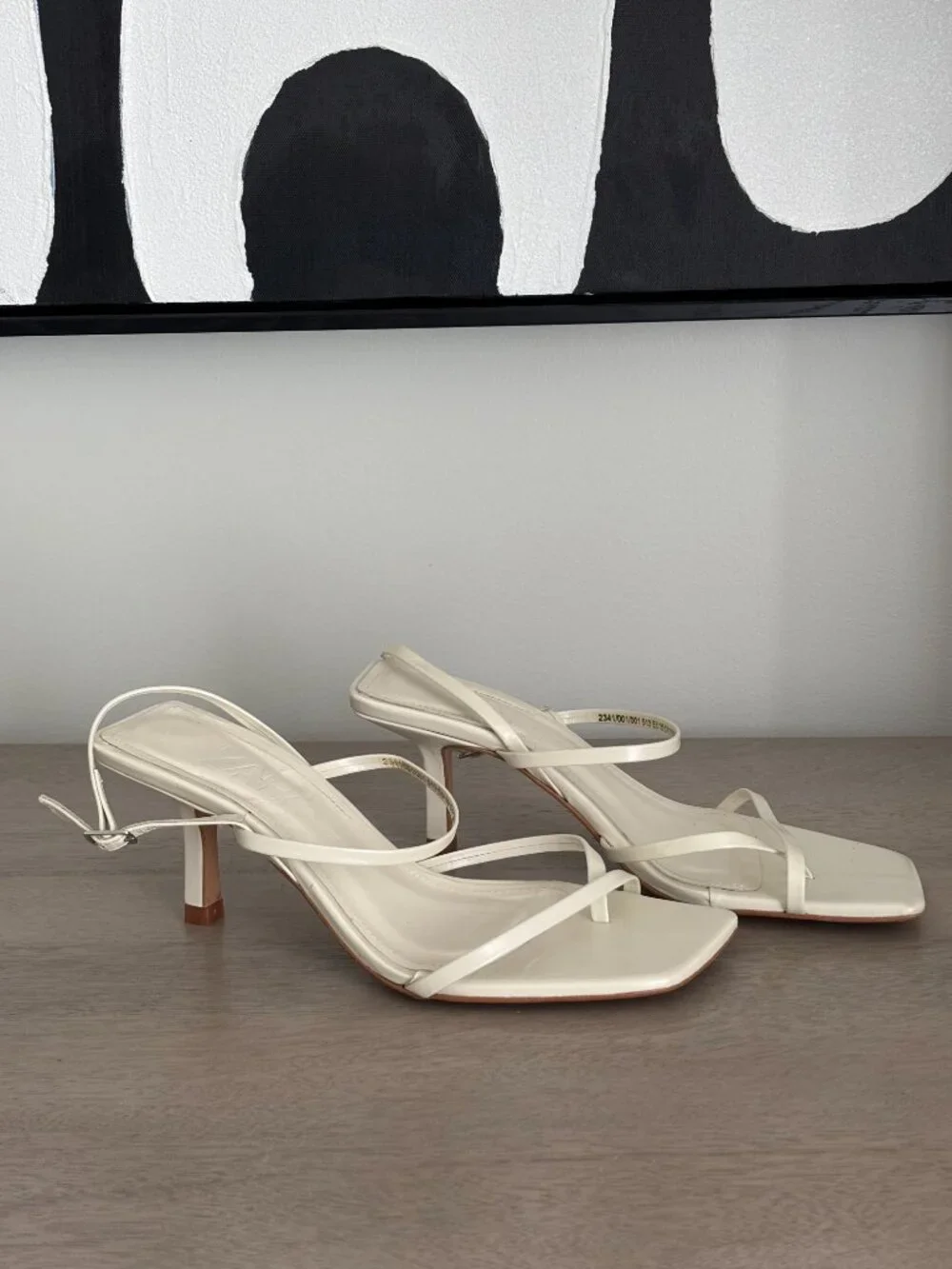 ZARA Square Toe White Leather Heeled Sandals size EU35 - Picture 4 of 7